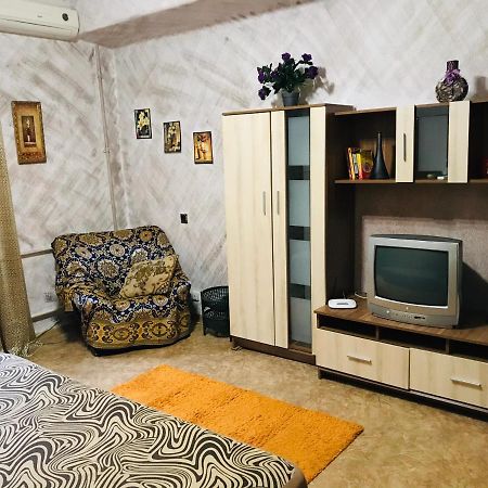 1 Room Apartment 敖德萨 外观 照片